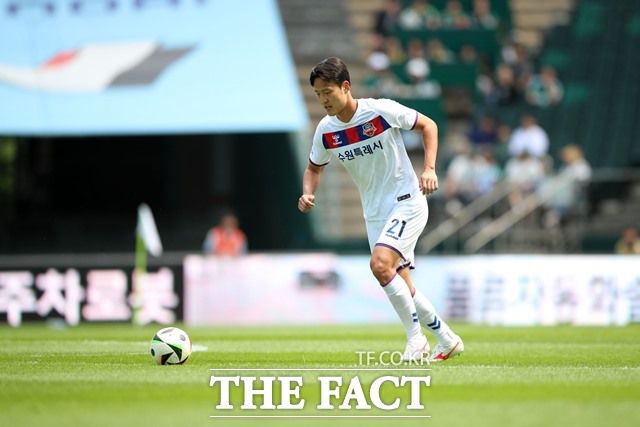수원FC '수비의 핵' 권경원./K리그