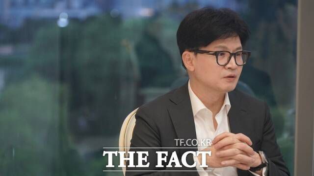 한동훈 당대표 후보는 22일 <더팩트>와 인터뷰에서 "변화가 지금 시작되지 않으면 우리 당은 미래가 없다고 생각한다"라며 "화합과 포용을 통해 모두의 변화를 담보할 수 있도록 하겠다"고 밝혔다. /한동훈 캠프 제공