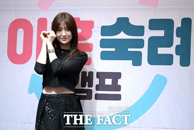 배우 박하선이 13일 오전 서울 구로구의 한 호텔에서 열린 '이혼숙려캠프' 제작발표회에 참석해 포즈를 취하고 있다. /남윤호 기자