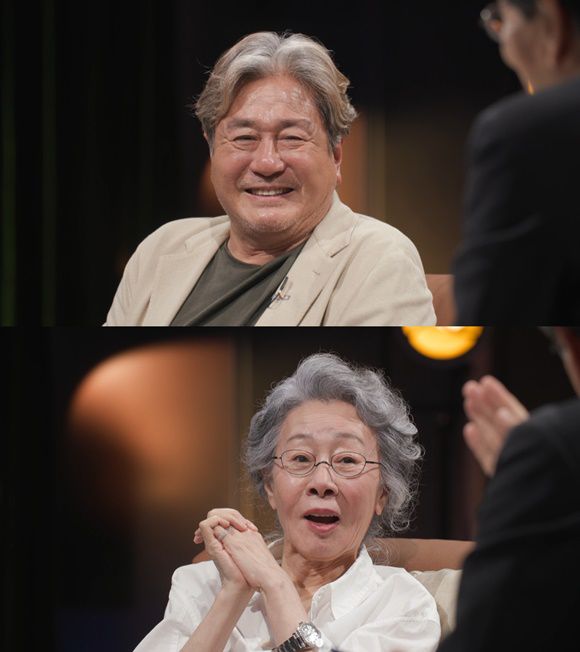 배우 최민식(위)과 윤여정이 MBC 시사교양 프로그램 '손석희의 질문들'에 출연한다. /MBC