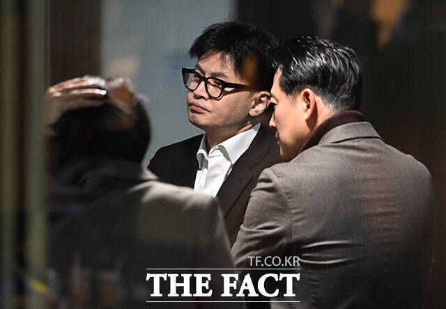 한동훈 국민의힘 대표는 윤 대통령의 대국민 담화에 "대통령의 조기 퇴진은 불가피하다"고 비판했다. /박헌우 기자