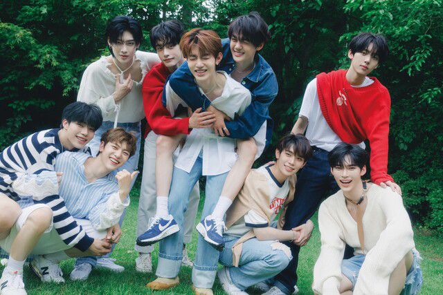 제로베이스원이 오는 20일 미니 5집 수록곡 'Doctor! Doctor!(닥터! 닥터!)'를 먼저 공개한다. /웨이크원