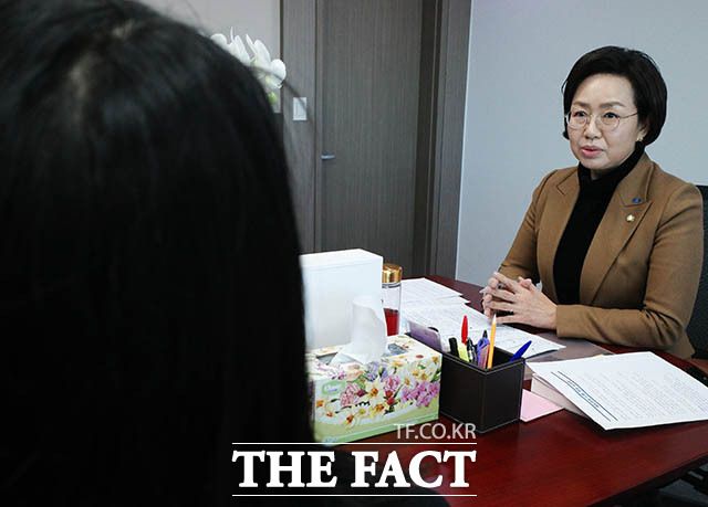 백선희 의원은 교수에서 정치인으로 가는 과정에 고민이 많았다고 한다. /김세정 기자