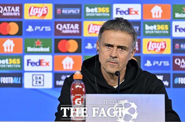 30일 슈투트가르트와 UCL 리그 페이즈 최종 8차전을 하루 앞두고 기자회견을 하고 있는 PSG의 루이스 엔리케 감독./PSG