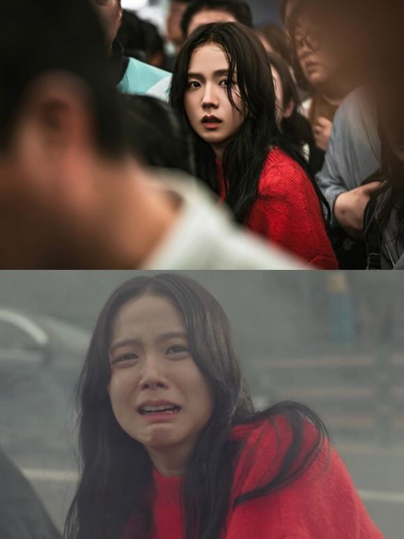 쿠팡플레이 오리지널 시리즈 '뉴토피아'가 첫 주부터 주연배우 지수의 연기력 논란으로 인해 혹평을 얻고 있다. /쿠팡플레이