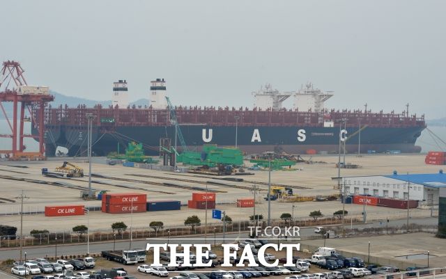 올해 상반기 제조업 중 조선·반도체·자동차업계 일자리가 증가하고 섬유업은 감소한다는 전망이 나왔다. /더팩트 DB