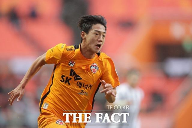 데뷔전에서 데뷔골을 터뜨린 제주의 '신성' 김준하./K리그