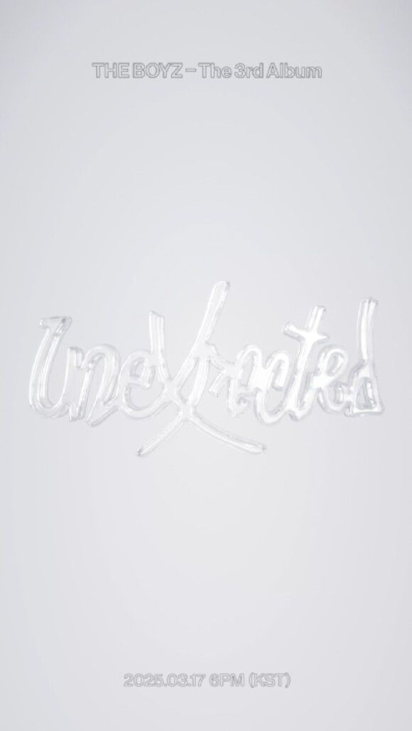 더보이즈는 신보를 알리는 로고 모션 영상을 공개했다. 여백을 강조하듯 테두리만 남겨둔 디자인이 특징이다. /원헌드레드