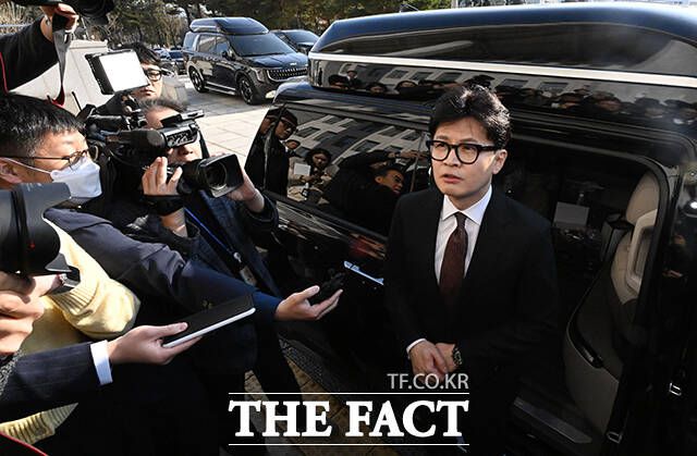 한동훈 전 국민의힘 대표가 본격 정치 행보에 앞서 자신을 둘러싼 의혹들을 직접 해명하는 '정면 돌파'를 선택했다. /국회=박헌우 기자