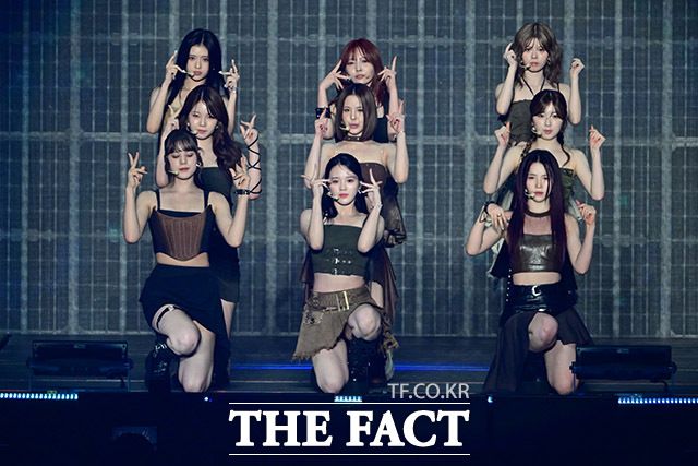걸그룹 NiziU가 1년 5개월 만에 국내 컴백해 싱글 2집 'LOVE LINE'으로 활동한다. /더팩트 DB