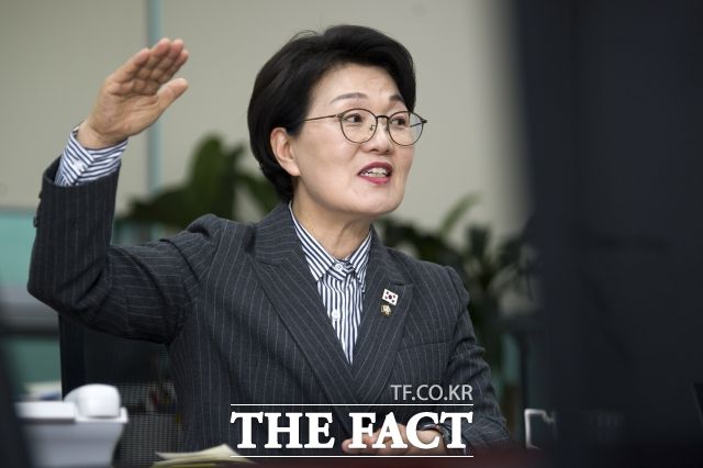 권 의원은 계엄 사태를 둘러싼 문제의식을 바탕으로 최근 '헌재 공백 방지법'(헌법재판소법 일부개정법률안)을 발의하기도 했다. /서예원 기자