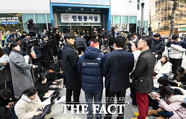더팩트