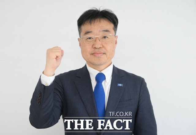 서 변호사는 자신의 강점을 묻는 질문에는 '다양한 경험'을 꼽는다. 그는 "구로가 국제적으로도 발전하고, 또 누구나 살고 싶은 지역이 되는 데 있어 제가 할 수 있는 역할이 있다고 본다"라고 강조했다. /박헌우 기자