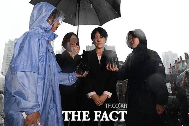 검찰은 지난달 5일 문 씨를 불구속 기소하면서 "문 씨가 음주운전으로 교통사고를 일으킨 점, 미신고 숙박업 운영기간이 장기이고 취득한 수익이 다액인 점 등을 고려했다"고 설명했다. /서예원 기자