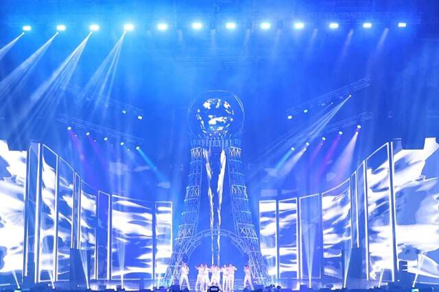 이번 투어의 타이틀 '투워즈 더 라이트 : 윌 투 파워'는 타인의 시선에 흔들리지 않고 그 빛을 향해 나아가자는 의미를 담았다. /KQ엔터테인먼트