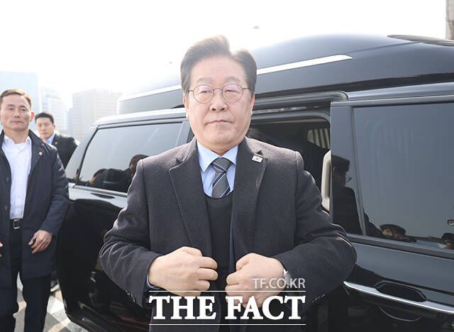 국민의힘은 연일 이재명 더불어민주당 대표를 향해 중국의 서해 불법 구조물에 대한 견해를 밝히라고 요구하고 있다. /배정한 기자