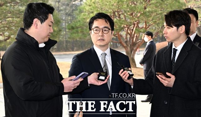 더팩트