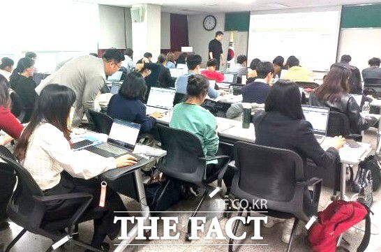 더팩트