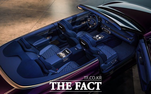 제네시스 엑스 그란 컨버터블 내부. /현대차