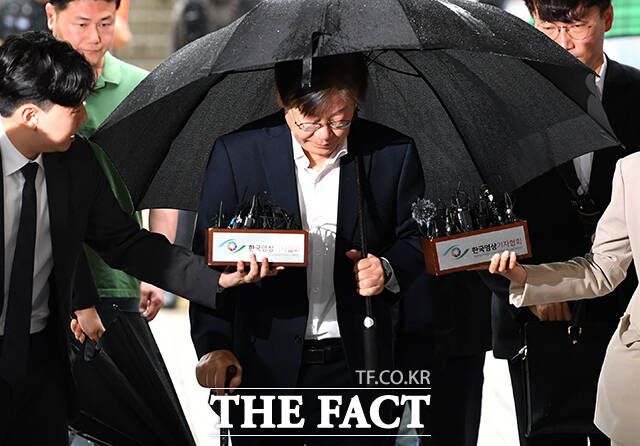 이 대표는 2023년 9월 26일 서울중앙지법에서 영장심사를 받았다. 결과는 "증거인멸 염려가 없다"는 이유로 기각이었다. 당내 균열은 남았지만 이 대표의 정치적 생존이 확인됐다. /박헌우 기자