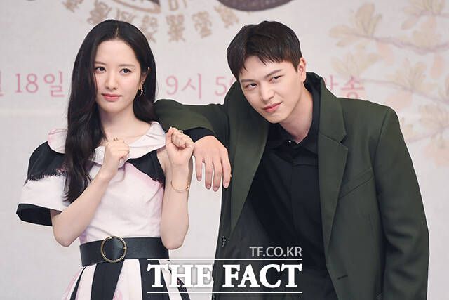 배우 김지연(왼쪽)과 육성재가 '귀궁'에서 '혐관(혐오 관계) 케미'를 선보일 예정이다. /장윤석 기자