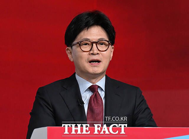 20일 서울 강서구 ASSA아트홀에서 열린 국민의힘 제21대 대통령 후보자 1차 경선 조별 토론회에서 B조 한동훈 후보가 발언하고 있다. /국회사진취재단