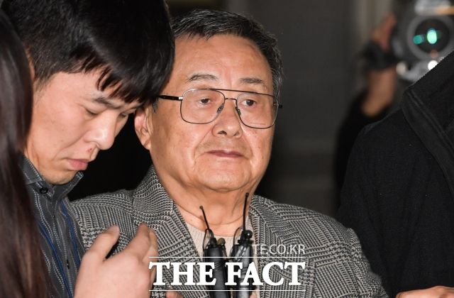 DB하이텍 소액주주들은 DB월드-DB메탈 합병을 반대하면서 과거 김준기 전 DB그룹 회장(사진)의 DB메탈 지급보증 의혹을 다시 제기하고 있다. 실제로 2023년 이용우 전 더불어민주당 의원은 당시 국정감사에서 김 전 회장이 DB메탈에 1512억원의 지급보증을 섰다고 주장하기도 했다. /더팩트 DB