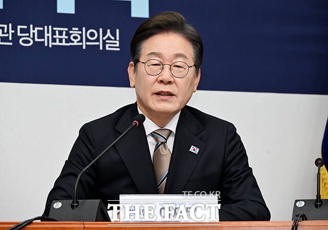 인천은 공항·항만·배후도시를 연계한 글로벌 물류 허브로 육성하고, 송도·영종도·시흥 일대는 세계적 바이오 클러스터로 조성한다는 계획이다. /배정한 기자