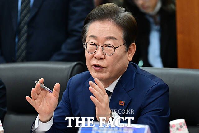 이번 사건이 정치권의 이목을 집중시키는 이유는 시점에 있다. 만약 대법원의 판단이 대선 후보 등록 마감일인 내달 11일 이전에 나온다면 민주당은 뒤늦게 대선 전략을 수정해야 하는 상황에 내몰릴 수 있다. /남윤호 기자