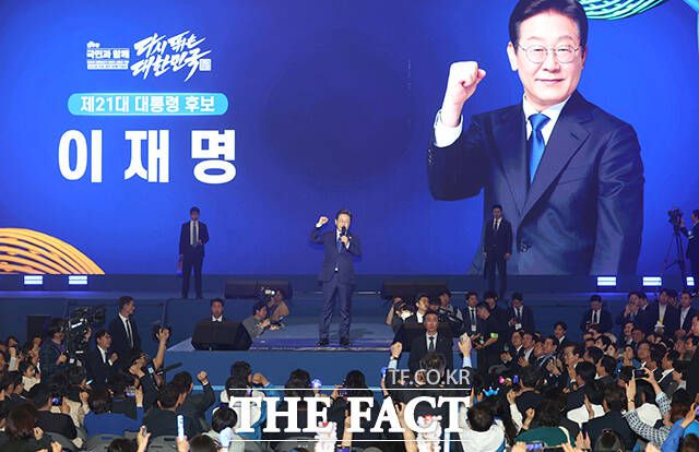 경선 당시 이재명 캠프 공보단장을 맡았던 박수현 의원도 SBS라디오 '김태현의 정치쇼'에 출연해 이번 대선을 이 후보가 주도할 것이라고 자신했다. /고양=박헌우 기자