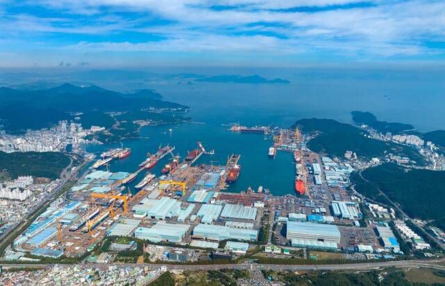 한화오션 거제사업장 전경. /한화오션