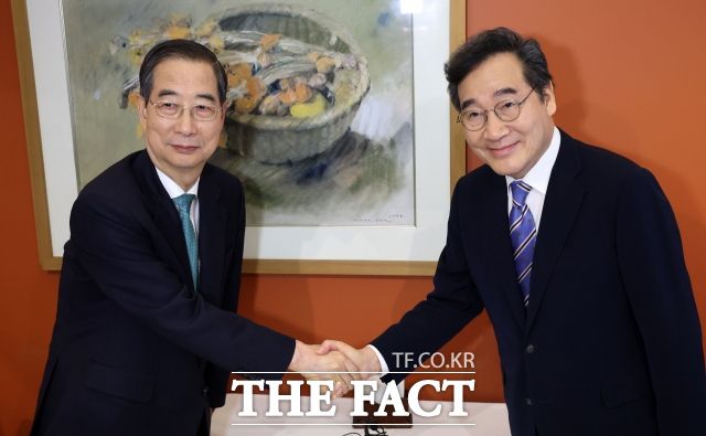 국민의힘 지도부가 6일 전 당원 투표와 비대위원장 사퇴 등 김 후보를 향한 압박 수위를 높이는 사이, 한 후보는 이낙연 새미래민주당 상임고문과 만나 예정된 빅텐트 행보를 이어갔다. /임영무 기자(현장풀)