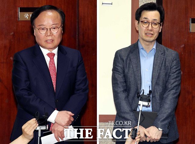 김문수 대선후보 측 김재원(왼쪽) 비서실장과 한덕수 무소속 대선후보 측 손영택 전 국무총리 비서실장이 9일 오후 서울 여의도 국회에서 '김문수-한덕수 대선후보 측 단일화 협상'을 마치고 각각 취재진의 질문에 답변하는 모습. /뉴시스