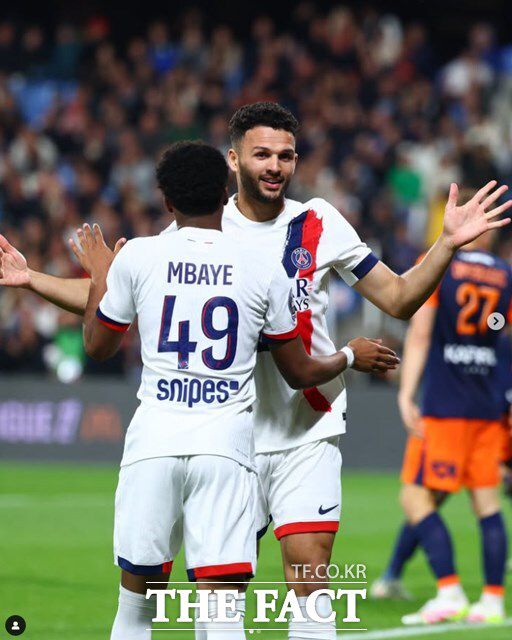 PSG의 스트라이커 곤살루 하무스는 이날 해트트릭으로 4-1 승리를 이끌었다./PSG