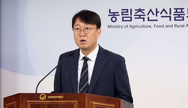 홍인기 농림축산식품부 유통소비정책관이 12일 세종시 정부세종청사에서 농식품 수급 상황과 대응 방향을 발표하고 있다. /뉴시스