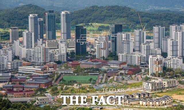 주택산업연구원에 따르면 이달 전국 아파트 입주전망지수는 95.1로 전월 대비 7.6포인트(p) 상승한 것으로 나타났다. /더팩트 DB
