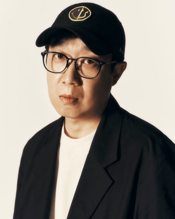 웨이브와 넷플릭스에서 시즌1, 2가 차례로 공개된 '약한영웅' 시리즈의 한준희 기획총괄이 플랫폼을 옮기는 과정이 쉽지는 않았지만 그 안에서 많은 사람들의 도움을 받았다고 밝혔다. /넷플릭스