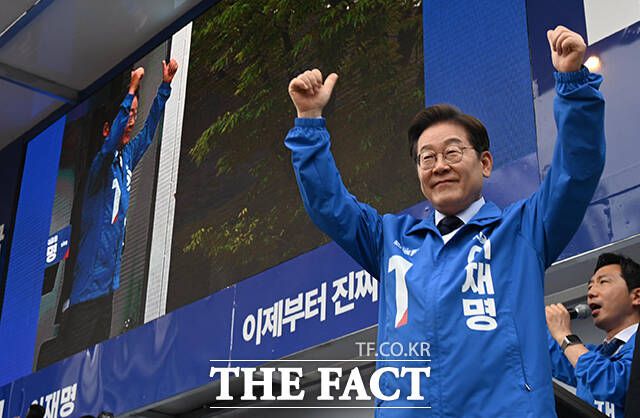 이 후보는 "1번 당원의 내란행위 때문에 치러지는 이 실질적 보궐선거에 양심이 있으면 후보를 내지 말아야 하는 것 아닌가"라며 "그래도 낸다니 판단은 우리 국민께서 해주시길 바란다"고 당부했다. /배정한 기자