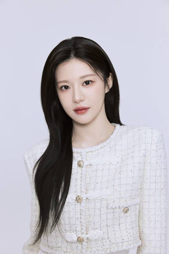 배우 고윤정이 극 중 정준원과의 러브라인을 언급하며 모두가 화제를 모을 줄 몰랐으며 심지어는 제작진조차 예상하지 못한 반응이라고 밝혔다. /MAA