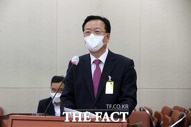 정호영 보건복지부 장관 후보자가 2022년 5월 3일 오전 서울 여의도 국회에서 열린 인사청문회에 출석해 모두발언을 하고 있다. /남윤호 기자