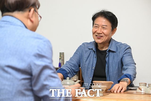 무엇보다도 인사 쇄신을 첫 과제로 꼽는다. 우 명예교수는 "적폐 기득권들이 해방 이후 쌓아놨던 인사들을 뽑아내는 것부터 시작"이라며 "두려워하면 지는 것"이라고 말했다. /박헌우 기자