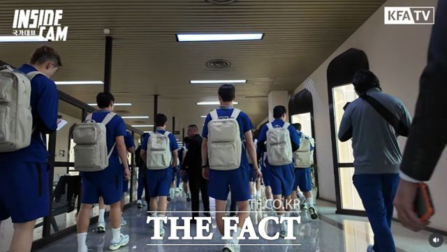 이라크 바스라 국제공항에 도착한 홍명보호 선수들./KFATV