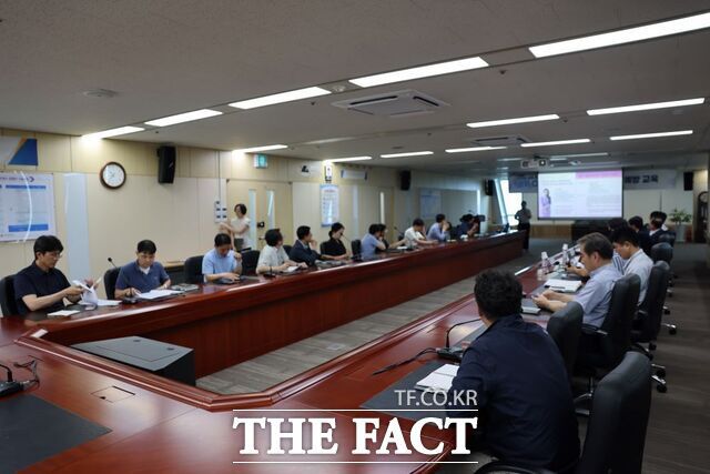 여수광양항만공사가 갑질 예방 교육을 실시하고 있다./여수광양항만공사
