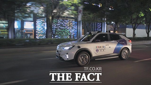 '심야 자율주행택시'가 약 8개월간의 안전성을 검증을 끝내고 오는 16일부터 운행지역을 대폭 확대한다./서울시