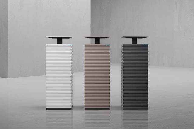 코웨이 '노블 제습공기청정기'(사진)는 제습 기능과 청정 기능을 하나에 담아 공기 관리 효율성 및 공간 활용도를 대폭 높인 올인원 제품이다.  /코웨이