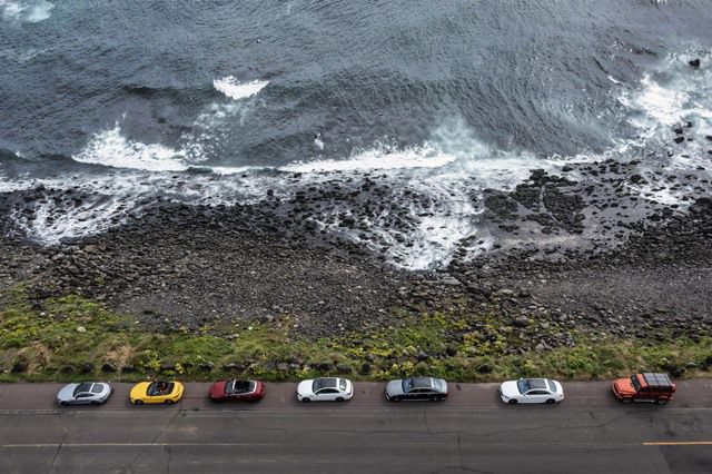 메르세데스-벤츠 2025 드림 라이드 in 제주에는 △AMG GT 55 4MATIC+ △AMG E 53 하이브리드 4MATIC+ △CLE 53 4MATIC+ 카브리올레 △AMG SL 43 △S 63 E 퍼포먼스 △G 63 △마이바흐 S 680 4MATIC 등 총 7종의 드림카와 최상위 차량이 시승 코스에 투입됐다. /메르세데스-벤츠코리아