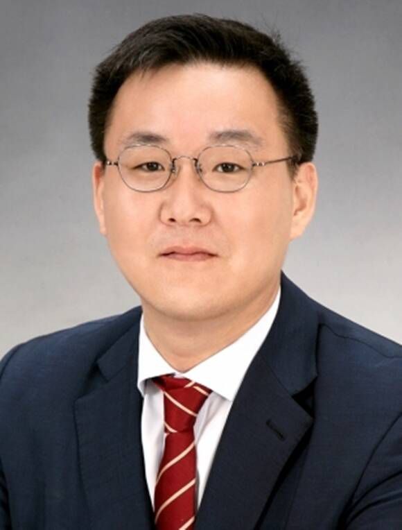 김남호 DB그룹 회장은 명예회장으로 추대됐다. /DB그룹