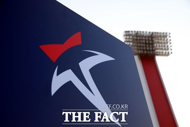 김해 파주 용인시가 한국프로축구연맹에 K리그 가입 신청서를 제출했다./K리그