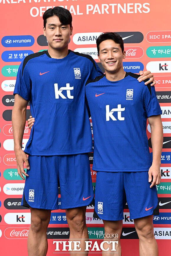 '국가대표 2세' 이호재(왼쪽)와 이태석.