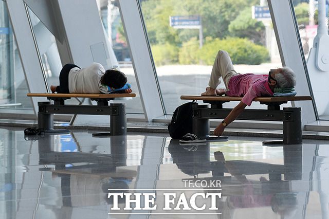 4일 기상청에 따르면 지난달 전국 평균 기온은 22.9도로 평년보다 1.5도 높았다. 지난해 6월 평균 기온(22.7도)을 0.2도 웃돌며 최고 기록을 경신했다. /더팩트 DB